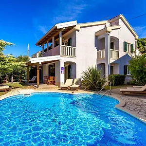 Rab Apartment