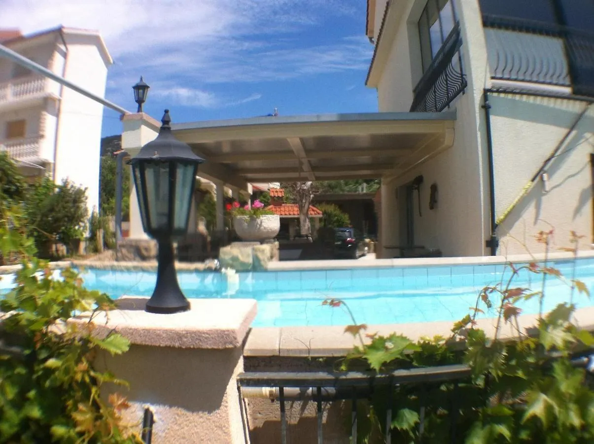 Deltas Appartmani Apartment Banjol