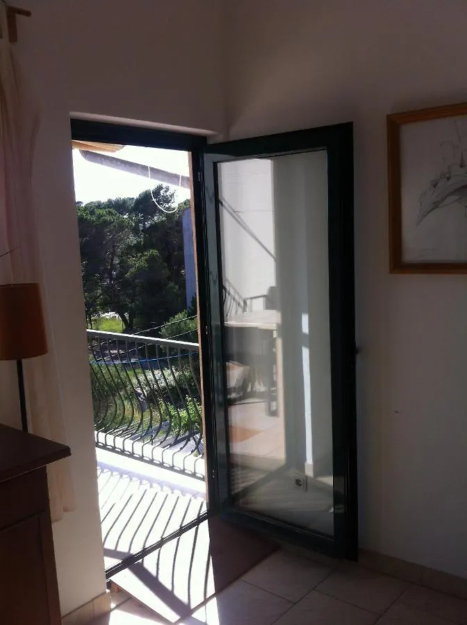 Deltas Appartmani Apartment Banjol 0*,  Croatia