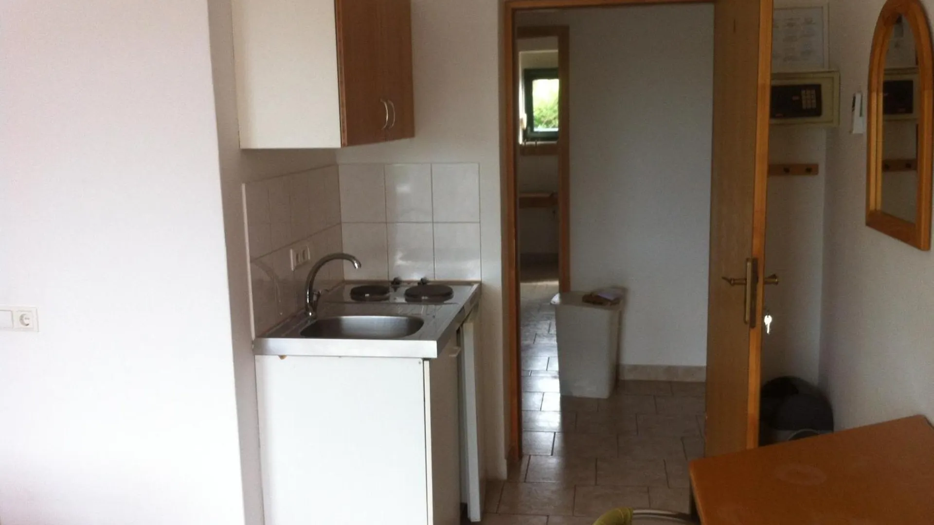 Deltas Appartmani Apartment Banjol